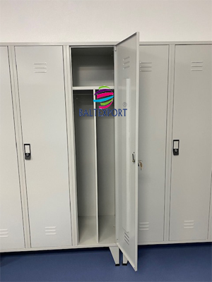 Armario vestiario triplo limpos e sujos com divisoria vertical metálico cinza aberto