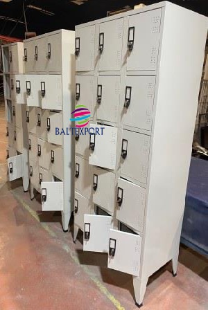 Vestiario triplo com 15 Cacifos Sobrepostos Chapa Cinza 1900x1200x500mm Baltexport Aberto